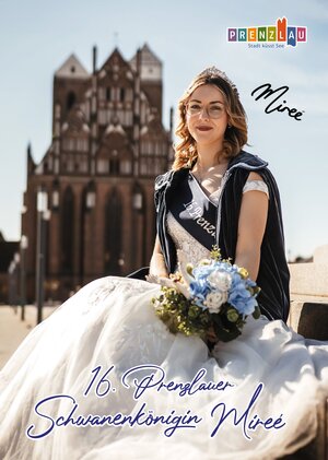 Bild vergr&ouml;&szlig;ern: Mireé Kolm – 16. Prenzlauer Schwanenkönigin